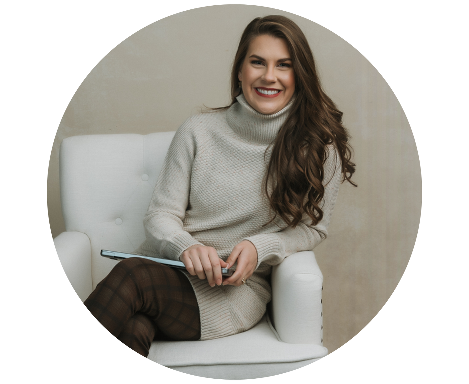 Dr. Mia Helena of Spero Naturopathic Medicine providing a testimonial for Hone and supporting it's mission for natural fibers for nursing mothers.